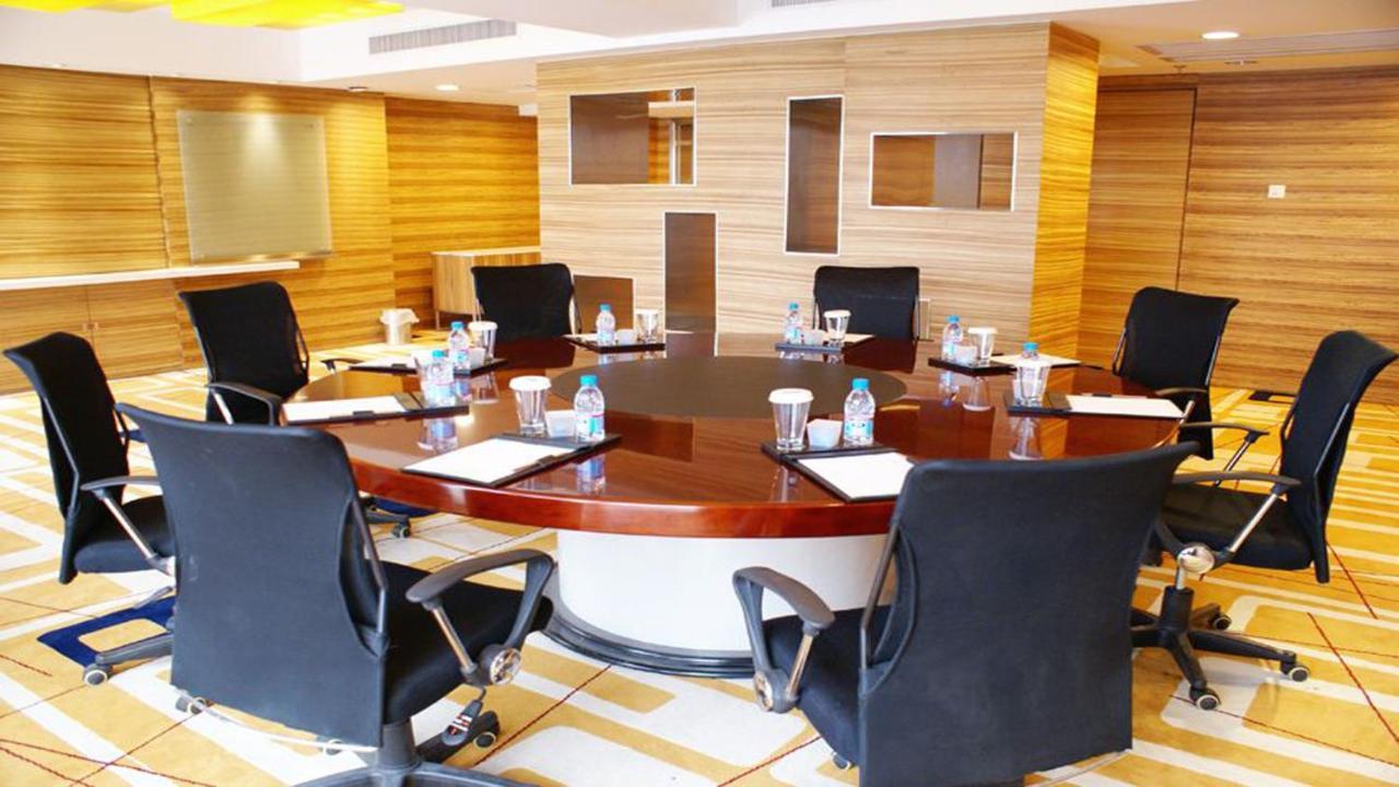 Holiday Inn Binhai Tiencin Zewnętrze zdjęcie