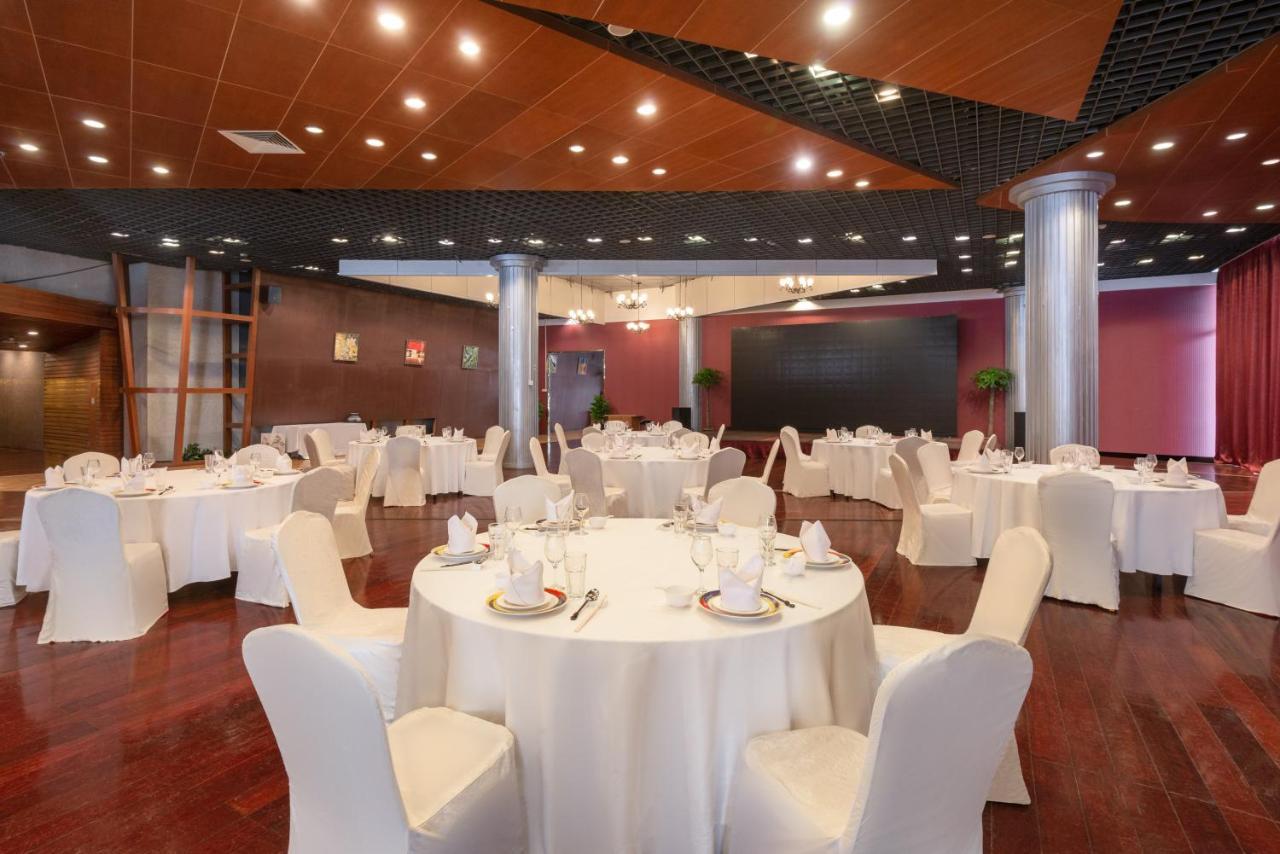 Holiday Inn Binhai Tiencin Zewnętrze zdjęcie