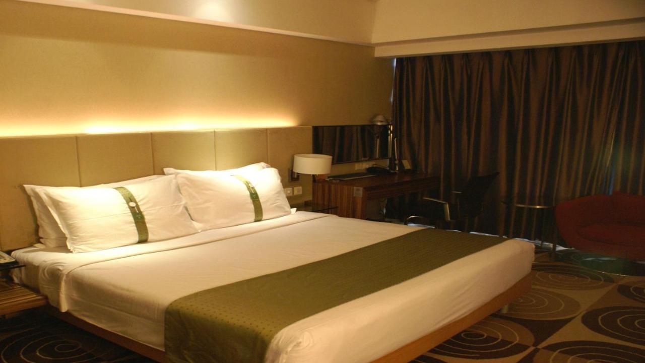 Holiday Inn Binhai Tiencin Zewnętrze zdjęcie