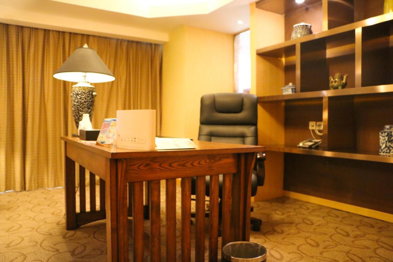 Holiday Inn Binhai Tiencin Zewnętrze zdjęcie